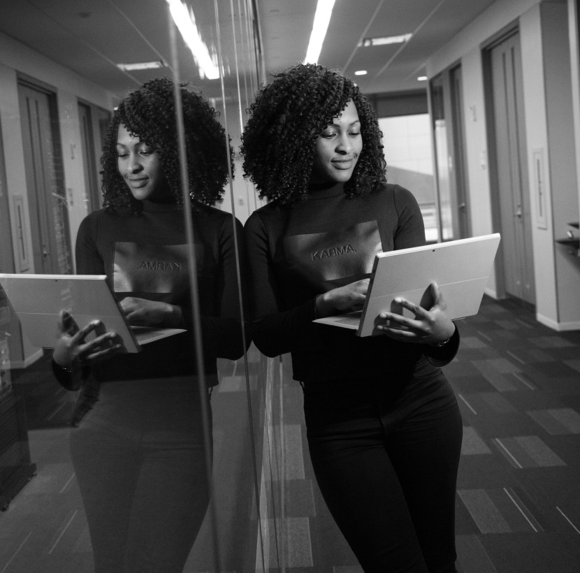 Women working with ChainSec
